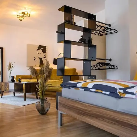 Apartamento Ruhig Und Zentral. Einzigartig Im Suedviertel